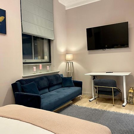 Stunning 2 Bed Apartment In Greater Manchester Bagian luar foto